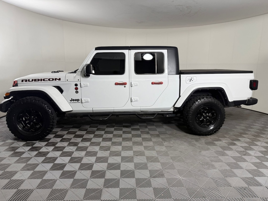 Used 2022 Jeep Gladiator Willys Truck Crew Cab