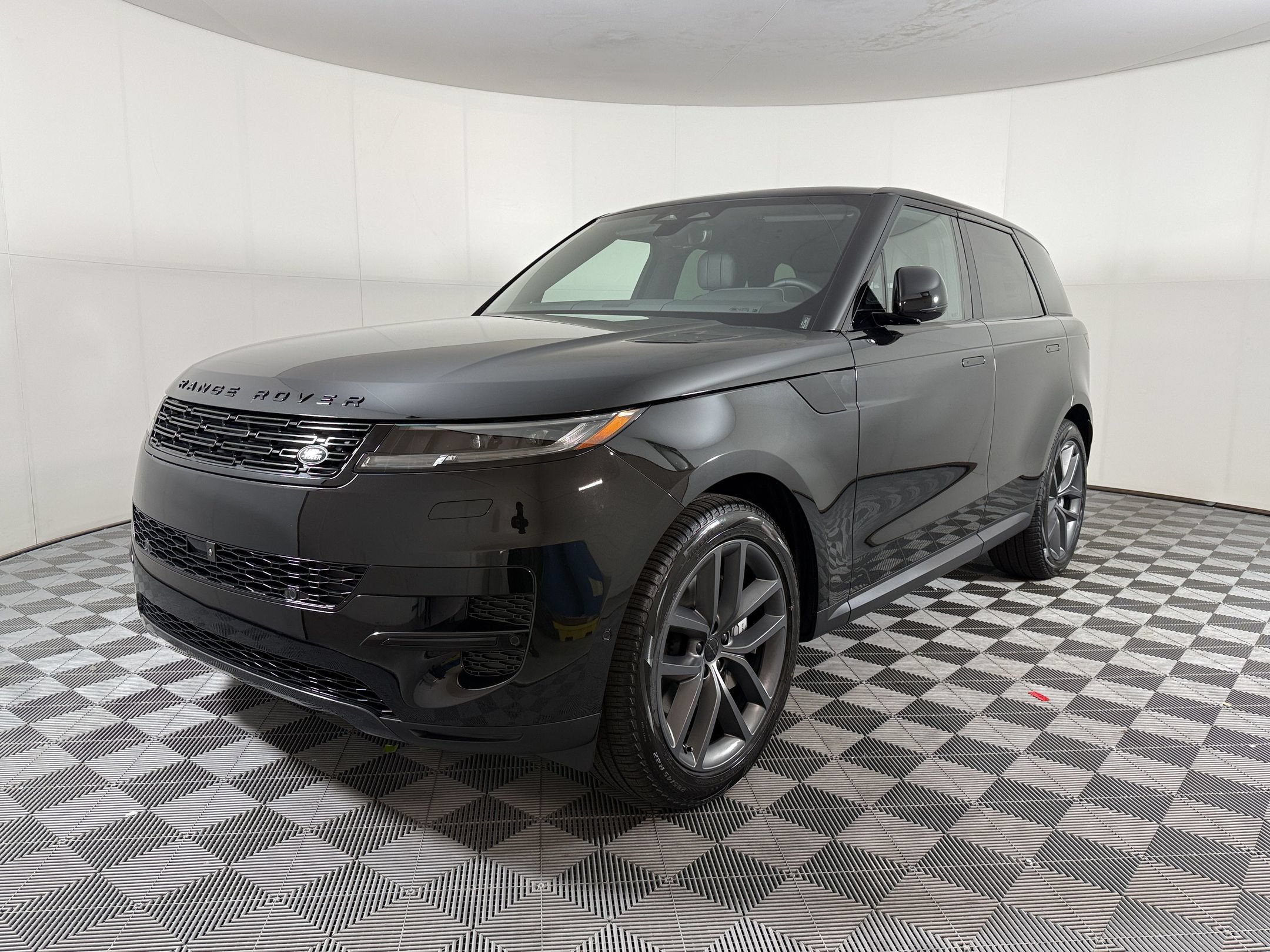 2027 Land Rover Range Rover Sport P360 SE SUV