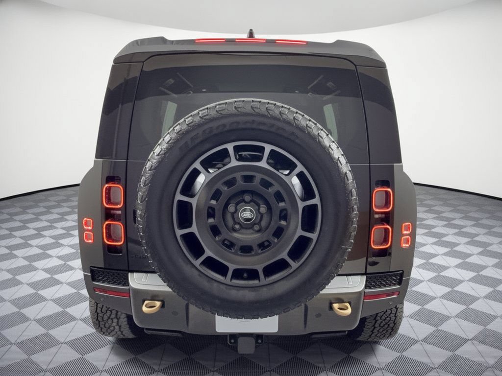 2025 Land Rover Defender Octa - Photo 10