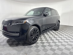 2026 Land Rover Range Rover P550e SE SUV