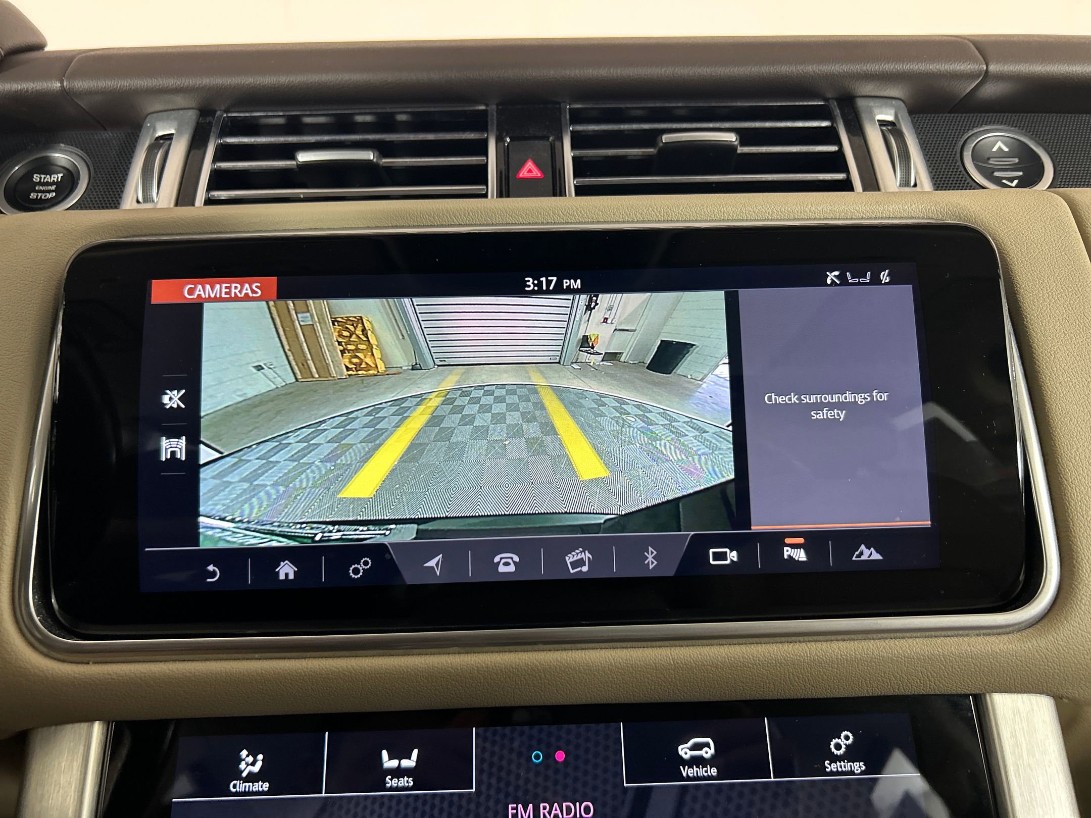2022 Land Rover Range Rover photo 3