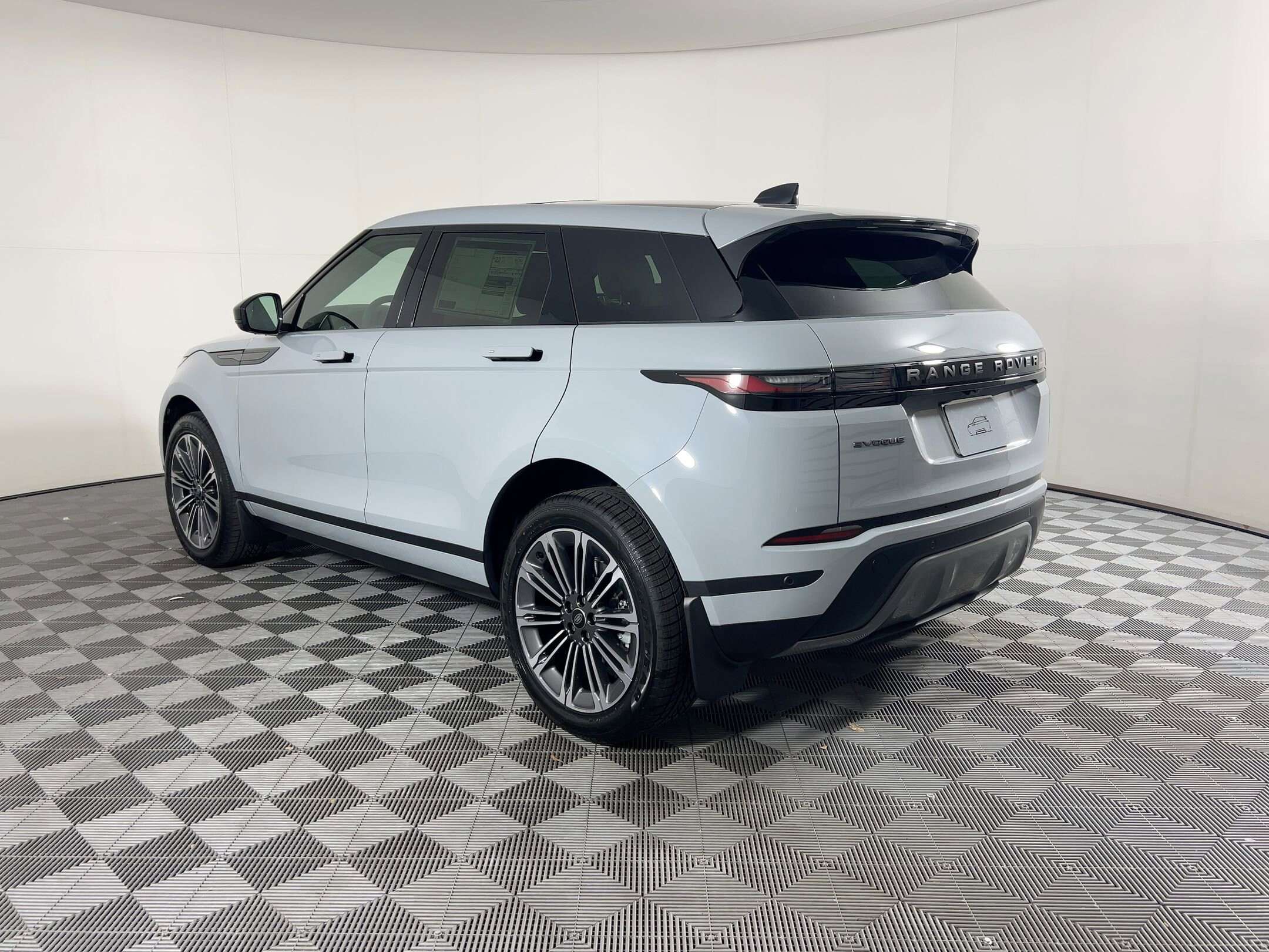 2026 Land Rover Range Rover Evoque S photo 2
