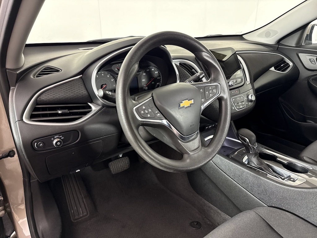 Used 2023 Chevrolet Malibu LT Sedan