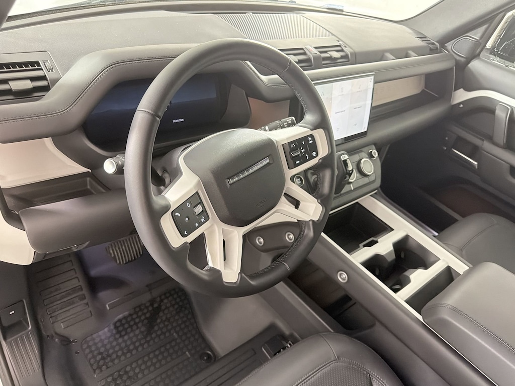 Certified 2025 Land Rover Defender 90 X-Dynamic SE SUV