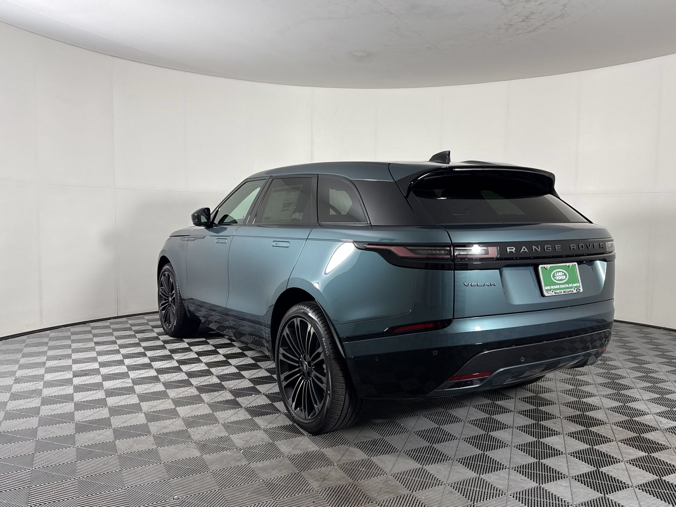 Range Rover Velar P400 Belgravia Edition SUV