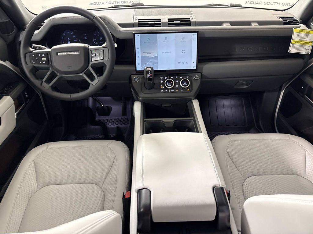 2026 Land Rover Defender X-Dynamic SE - Photo 22