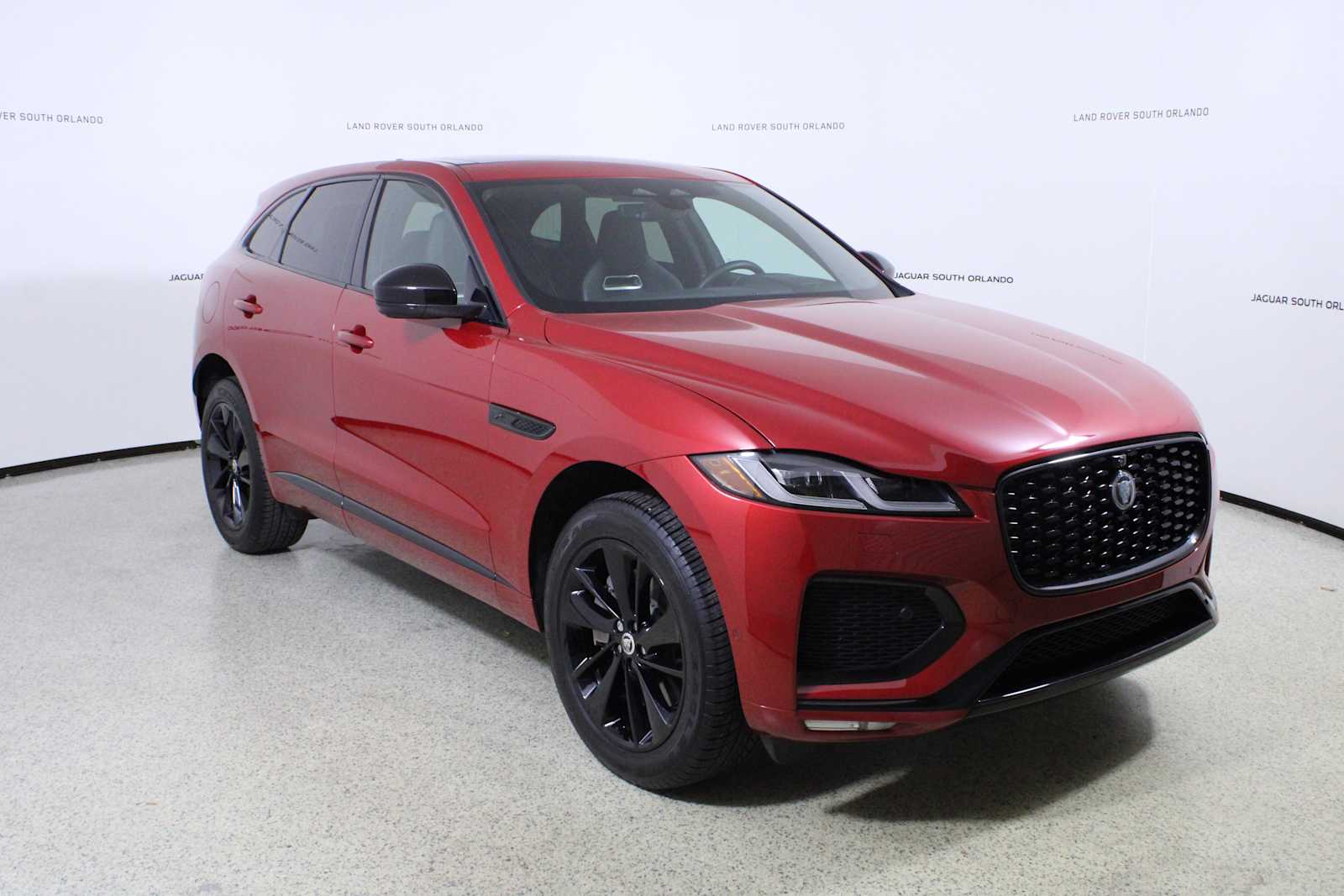 2026 Jaguar F-PACE R-Dynamic S P250 photo 3