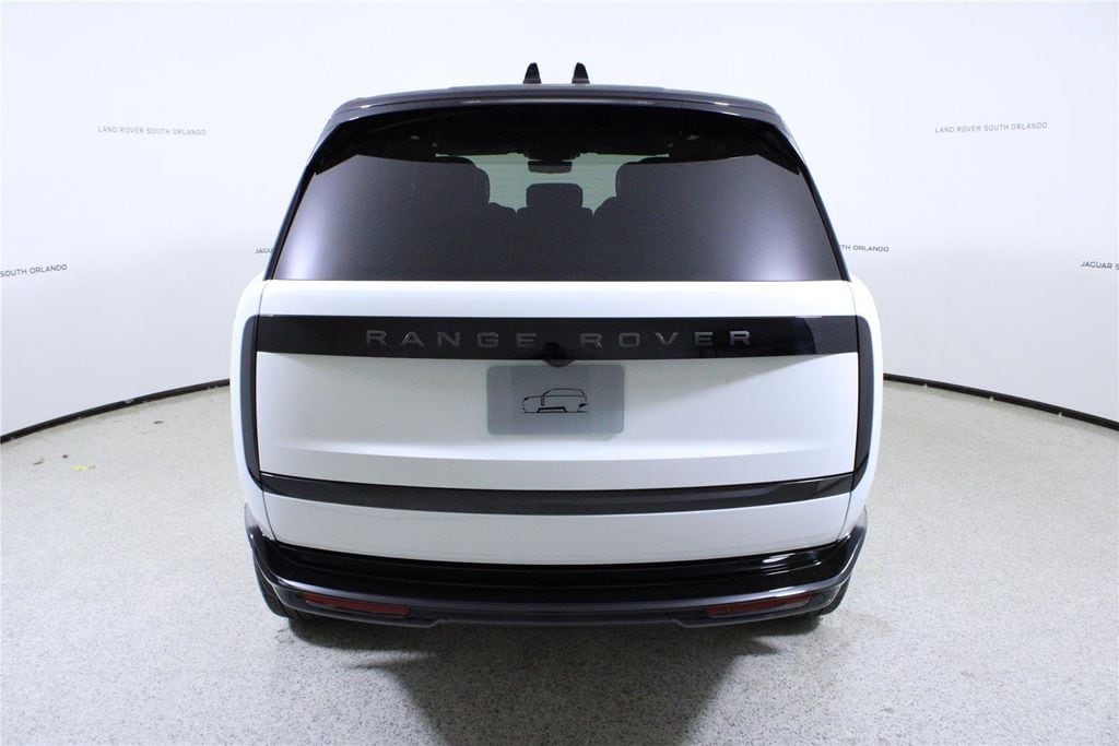 2026 Land Rover Range Rover SE - Photo 6
