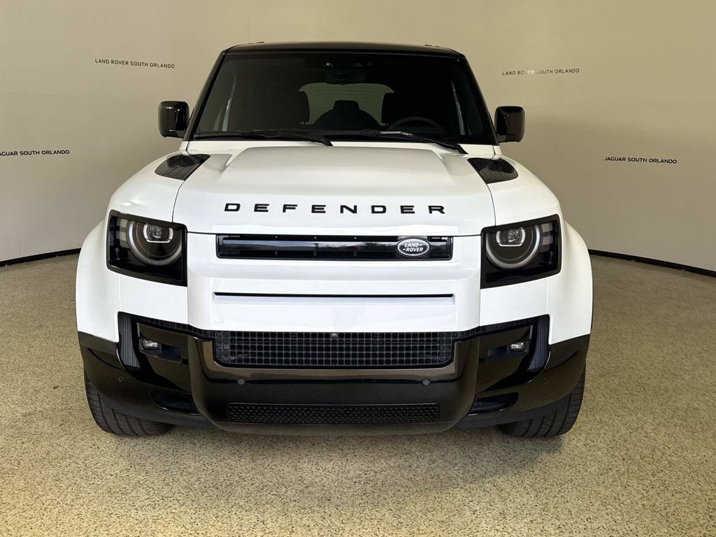 2026 Land Rover Defender X-Dynamic SE - Photo 8