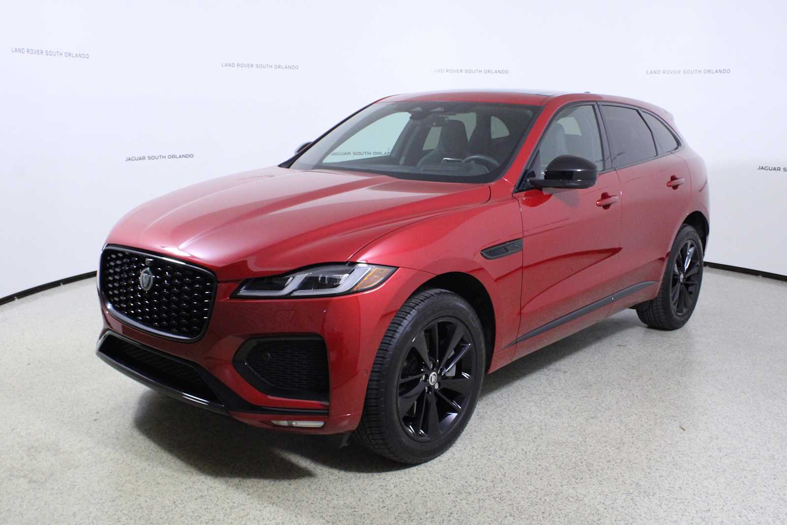 2026 Jaguar F-PACE R-Dynamic S P250 photo 4