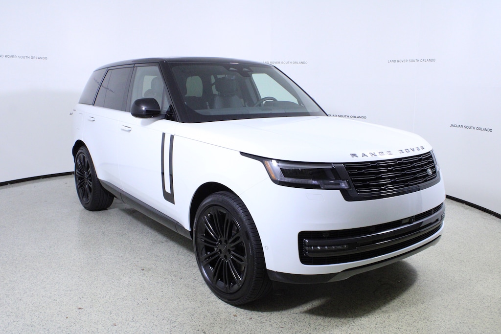 New 2026 Land Rover Range Rover SE SUV