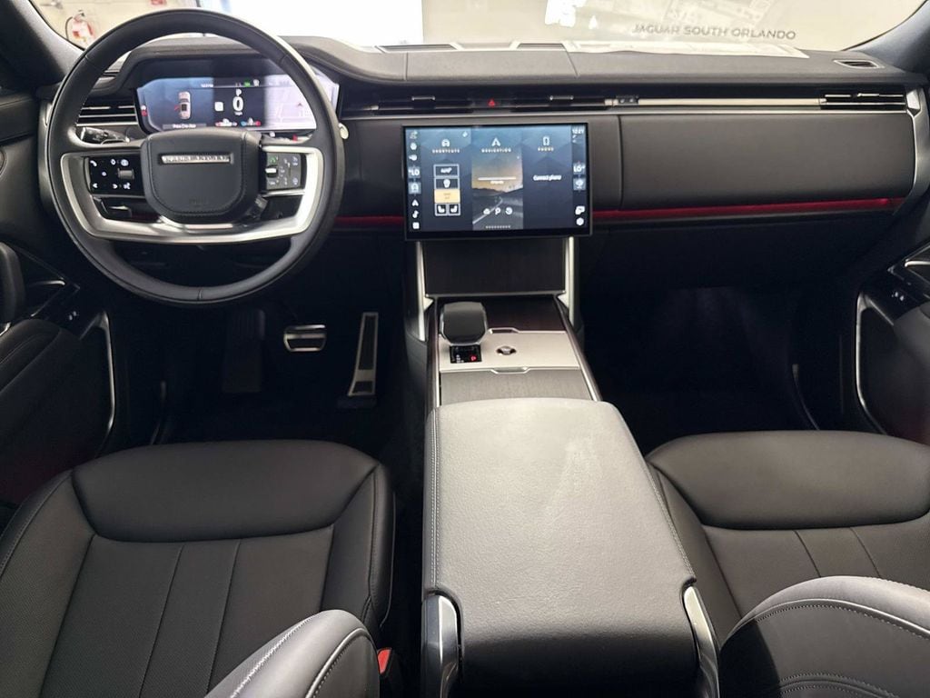 2026 Land Rover Range Rover SE - Photo 16