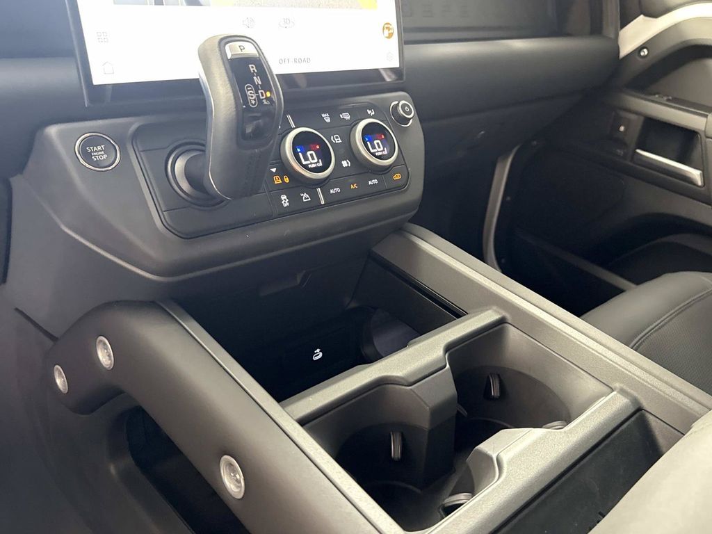 2026 Land Rover Defender X-Dynamic SE - Photo 27