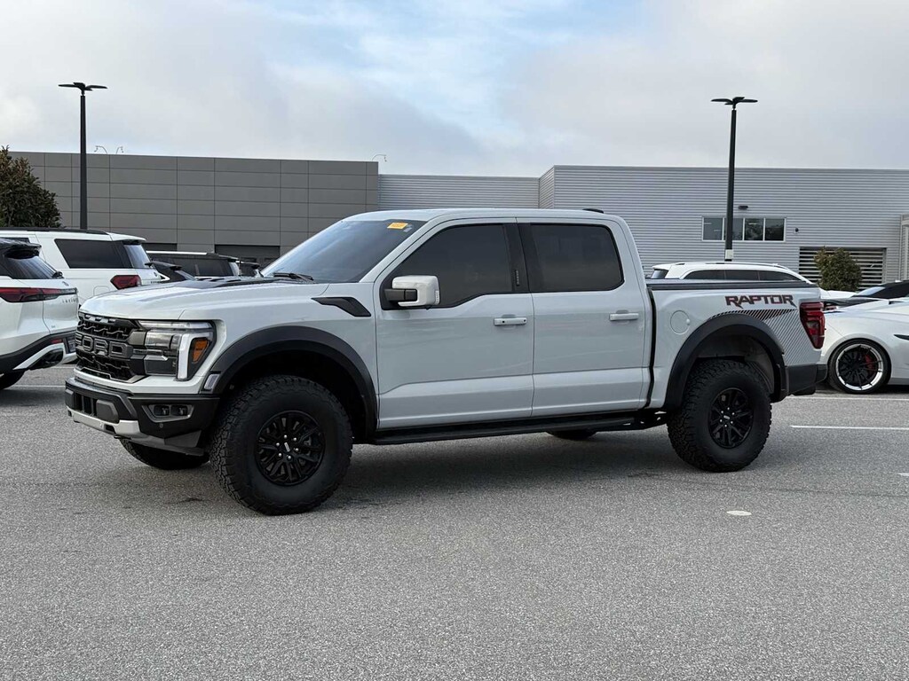 Used 2024 Ford F-150 Raptor 4WD Supercrew 5.5 Box 4WD SuperCrew 5.5 Box