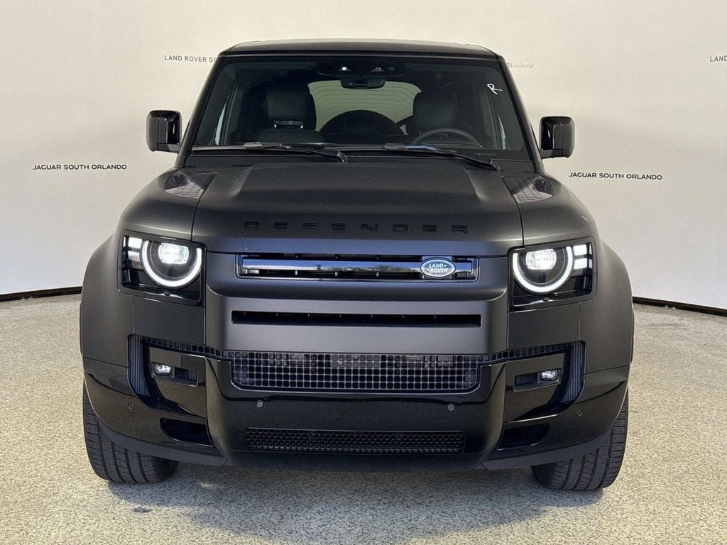 2026 Land Rover Defender X-Dynamic SE - Photo 8