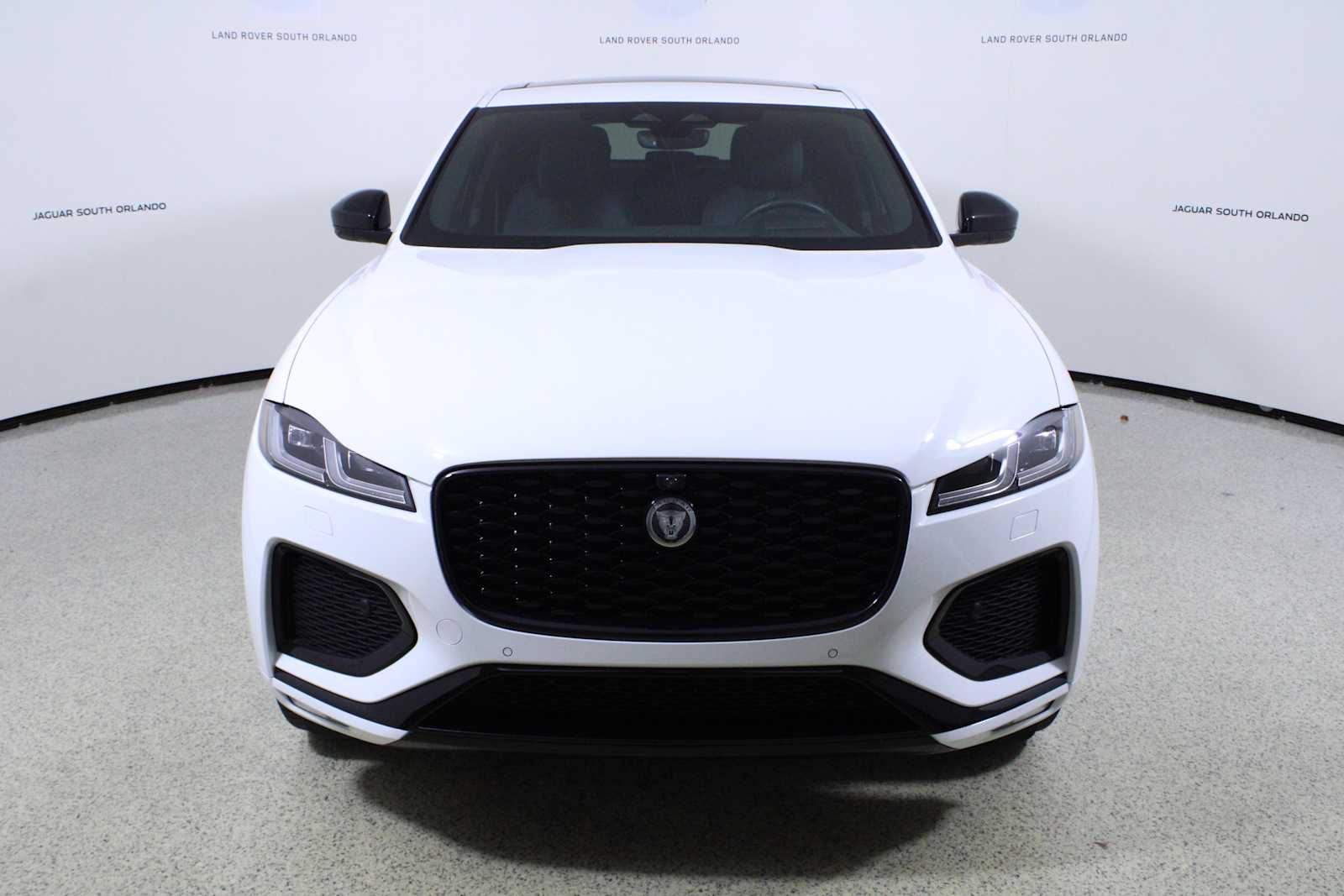 2026 Jaguar F-PACE R-Dynamic S P250 photo 2