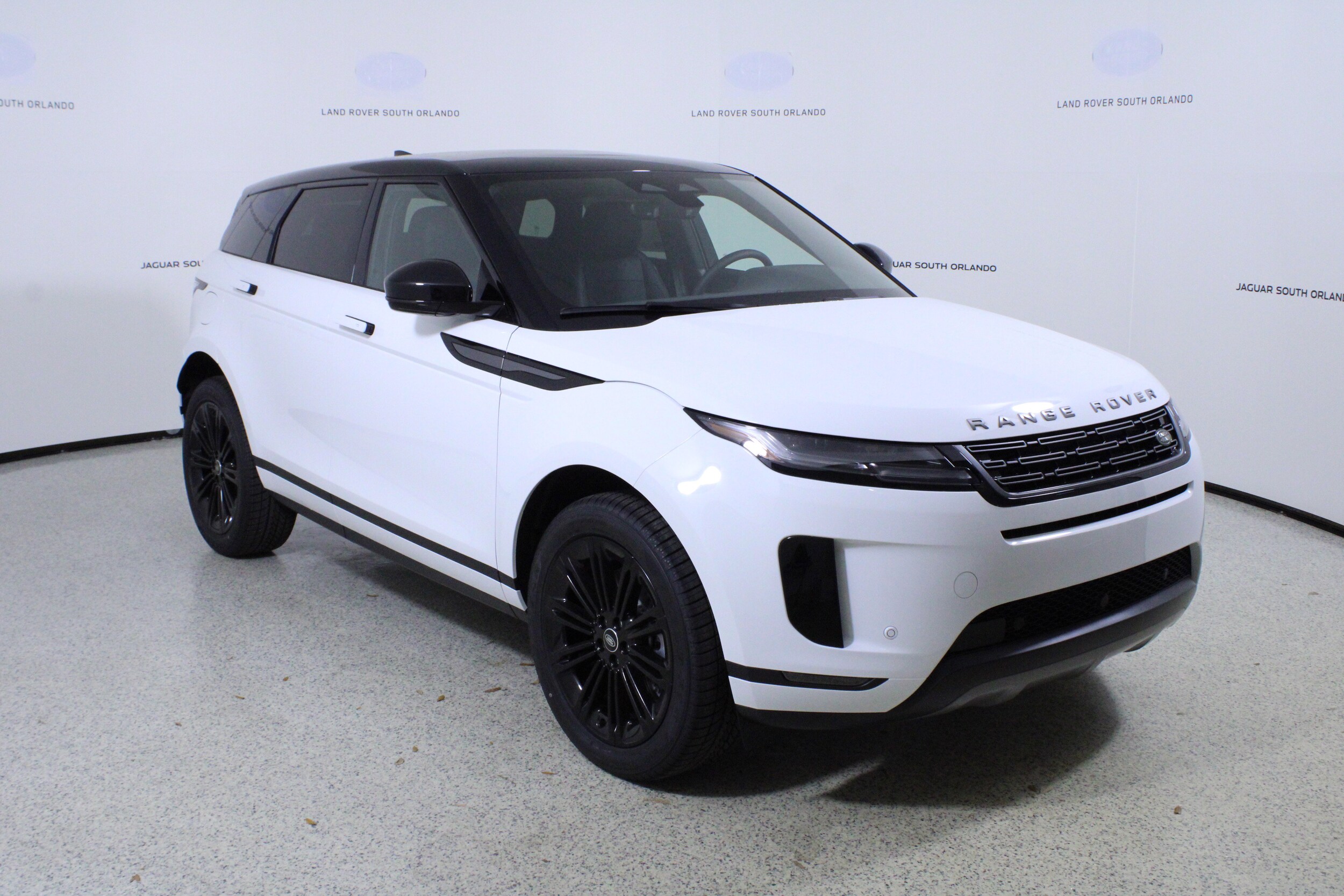 2026 Land Rover Range Rover Evoque S photo 3