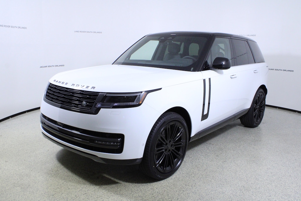 New 2026 Land Rover Range Rover SE SUV