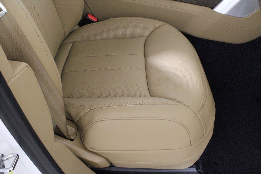 2026 Land Rover Range Rover SE - Photo 13