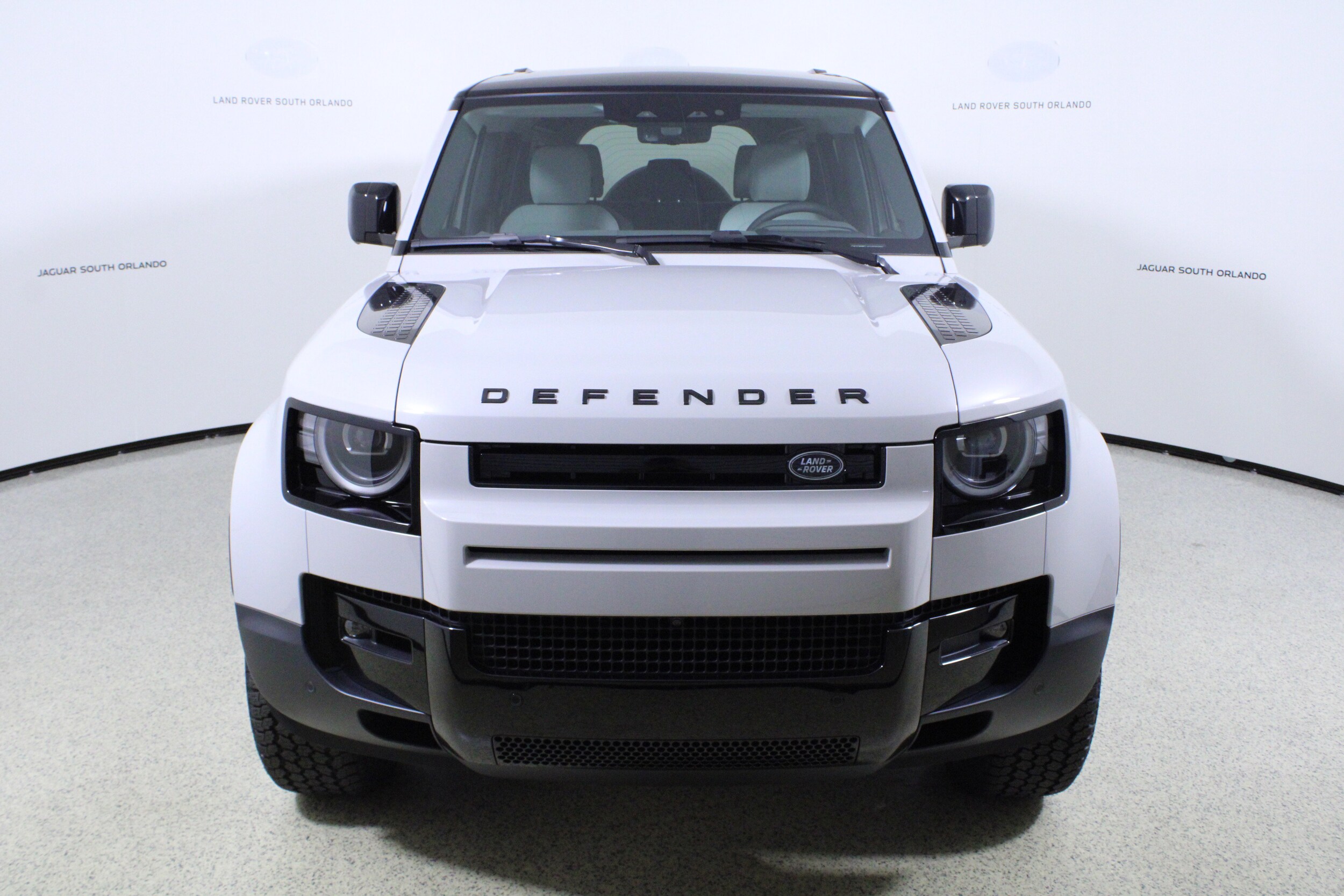 2026 Land Rover Defender 110 S photo 2