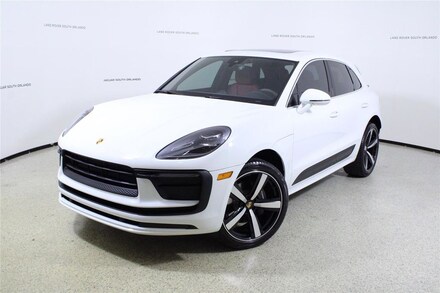 2022 Porsche Macan Base SUV