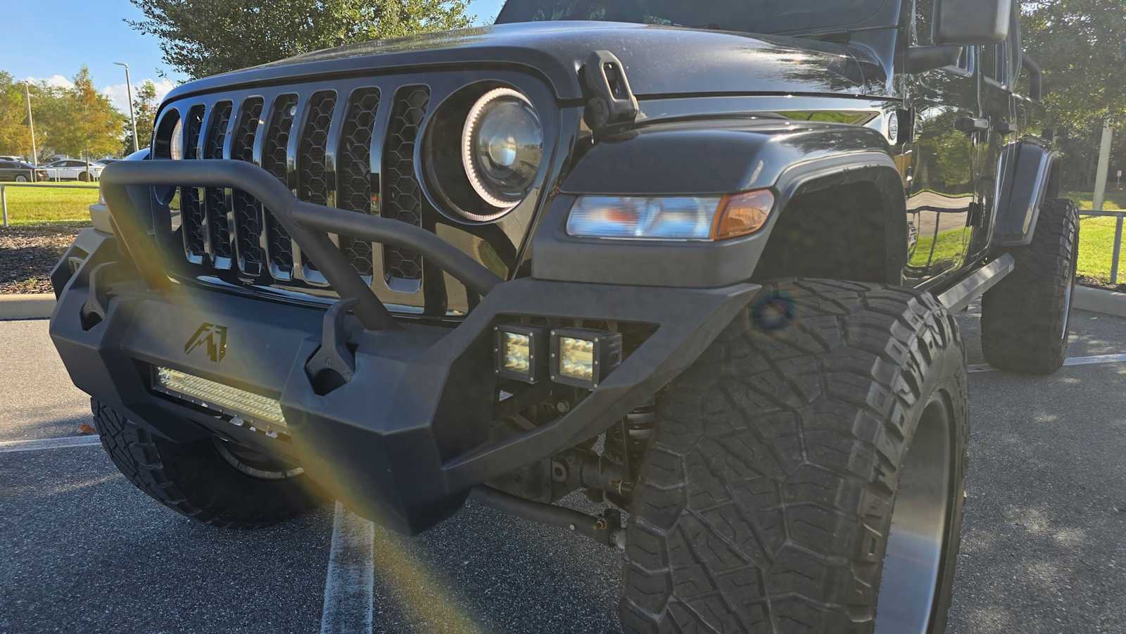 2021 Jeep Gladiator Sport S photo 2