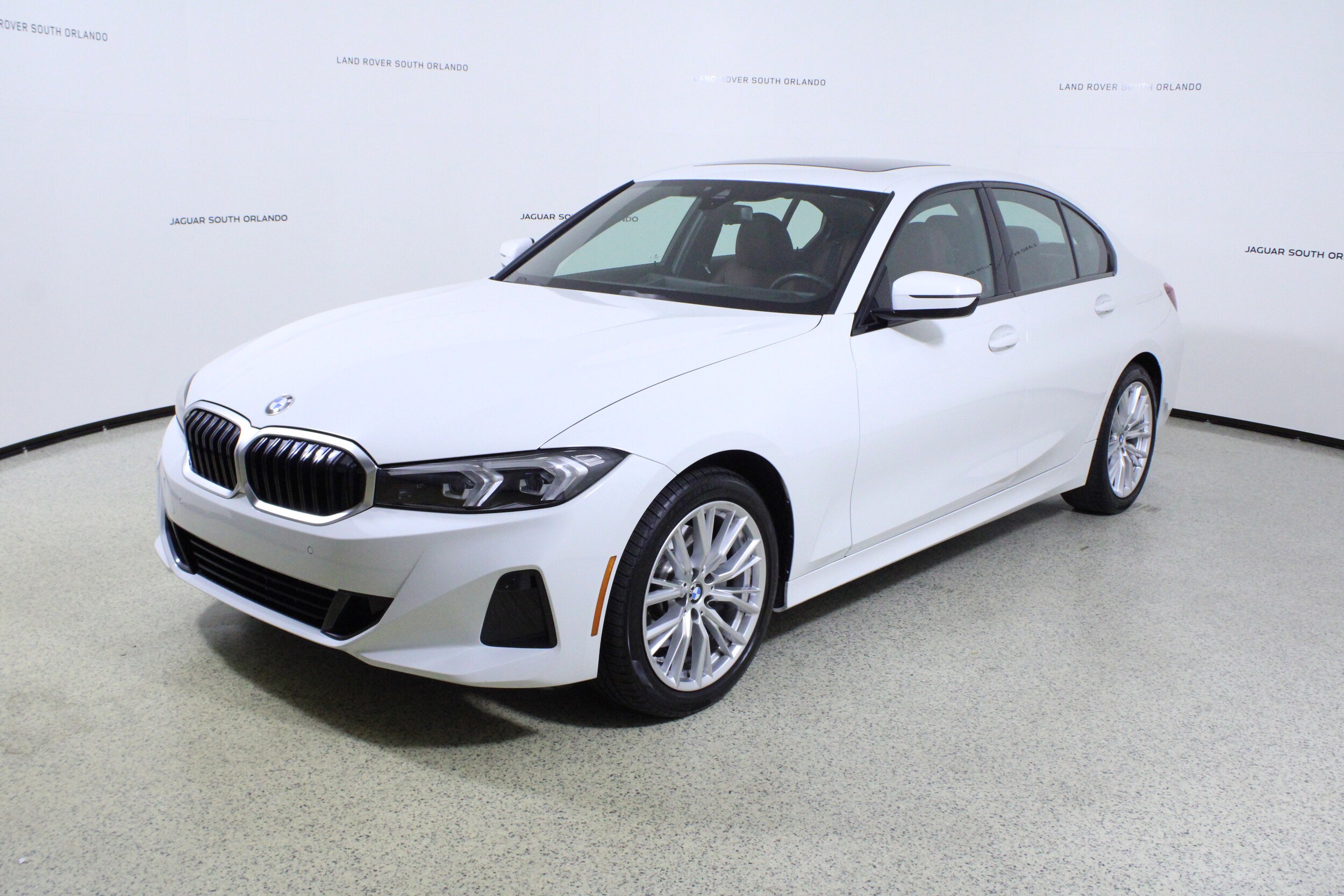 2023 Bmw 330i 3-Series photo 4