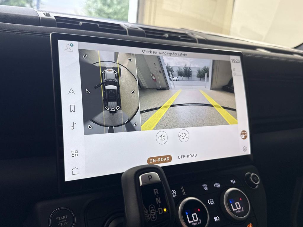 2026 Land Rover Defender X-Dynamic SE - Photo 25