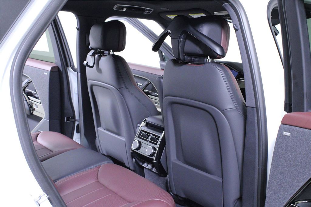 2025 Land Rover Range Rover Sport Dynamic SE - Photo 11