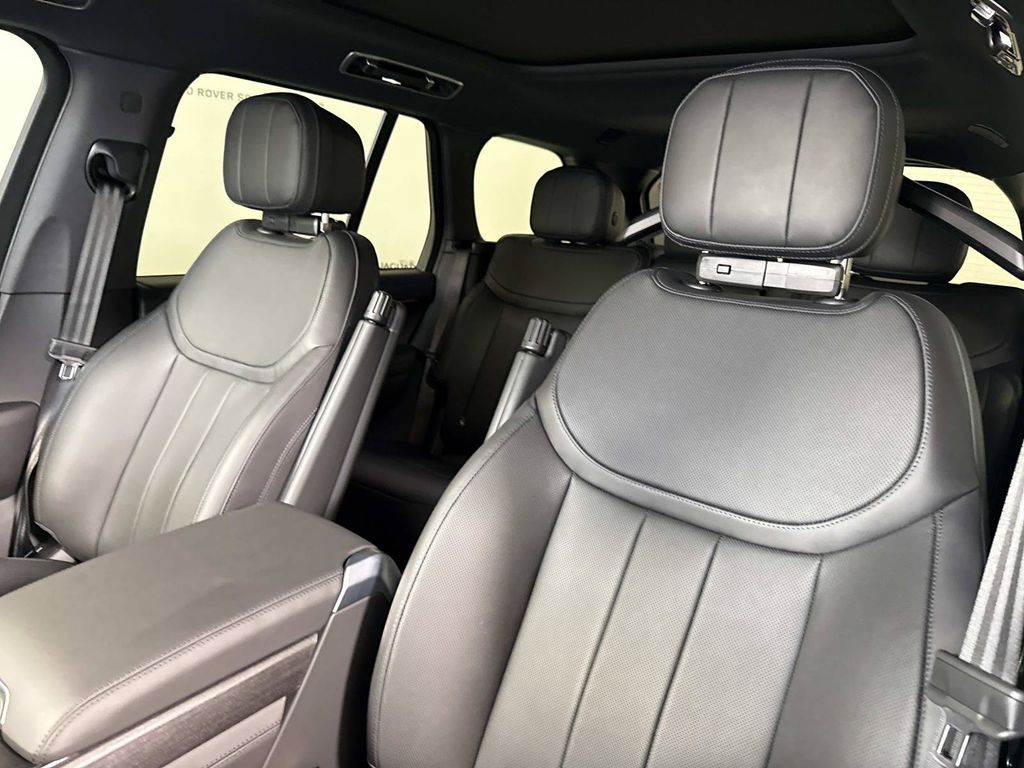 2026 Land Rover Range Rover SE - Photo 20