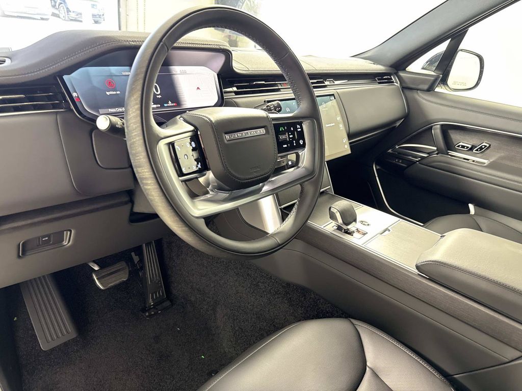 2026 Land Rover Range Rover SE - Photo 22