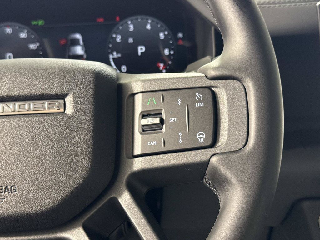 2026 Land Rover Defender X-Dynamic SE - Photo 6