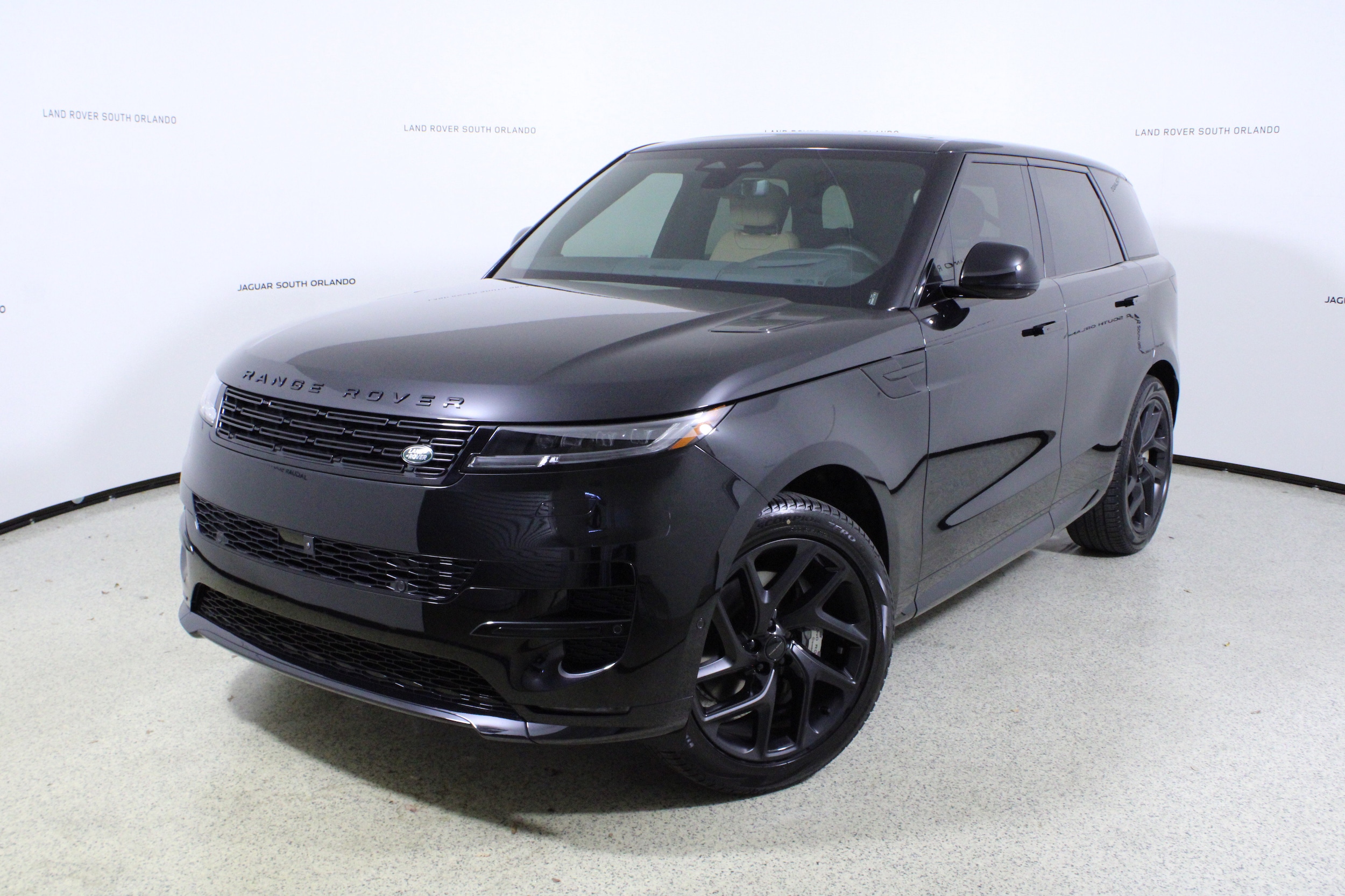 2026 Land Rover Range Rover Sport Dynamic SE's photo