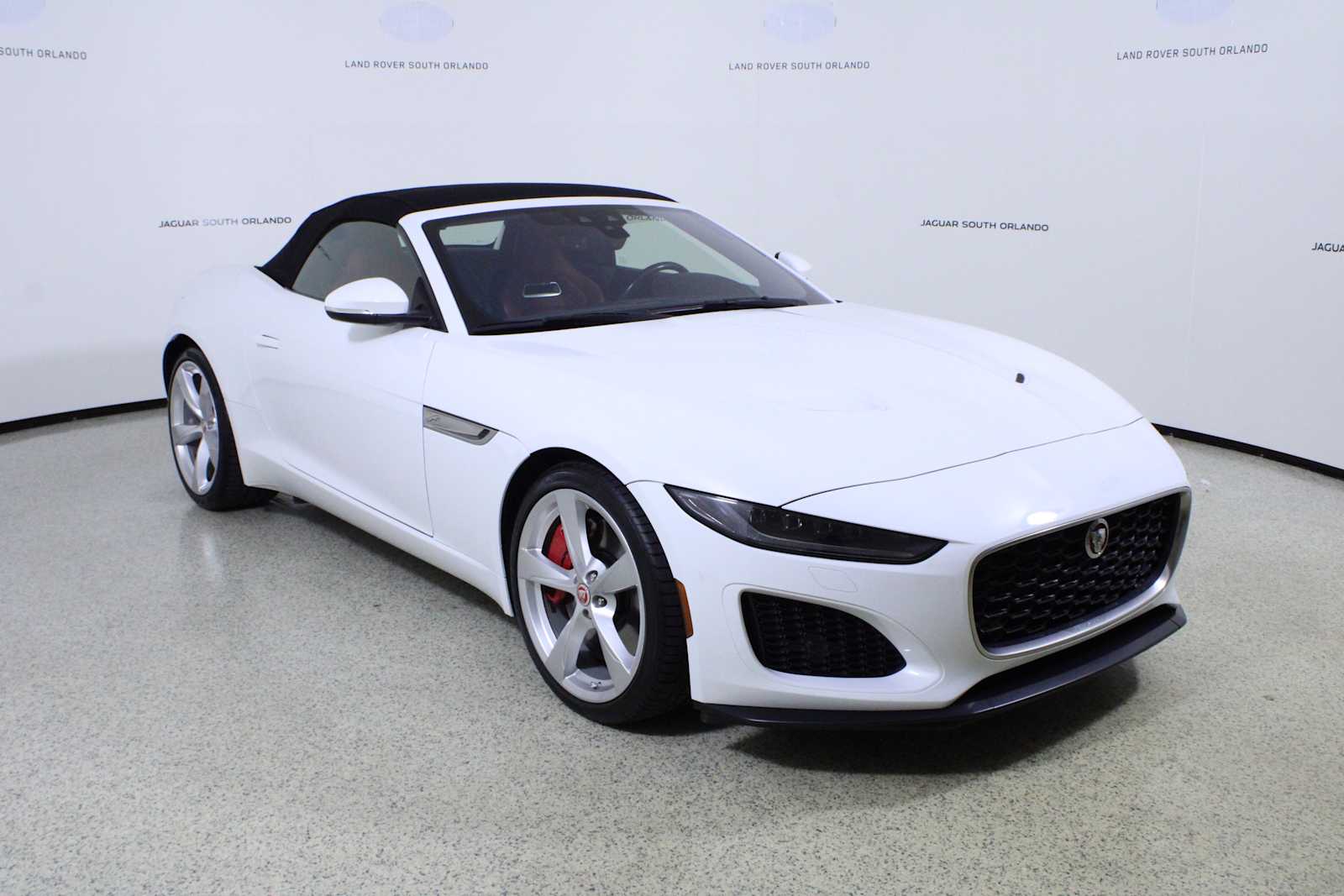 2022 Jaguar F-TYPE P450 photo 3