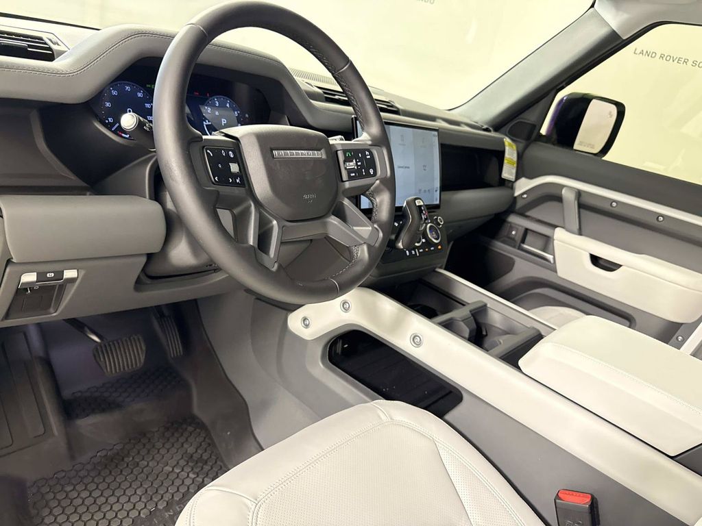 2026 Land Rover Defender X-Dynamic SE - Photo 29
