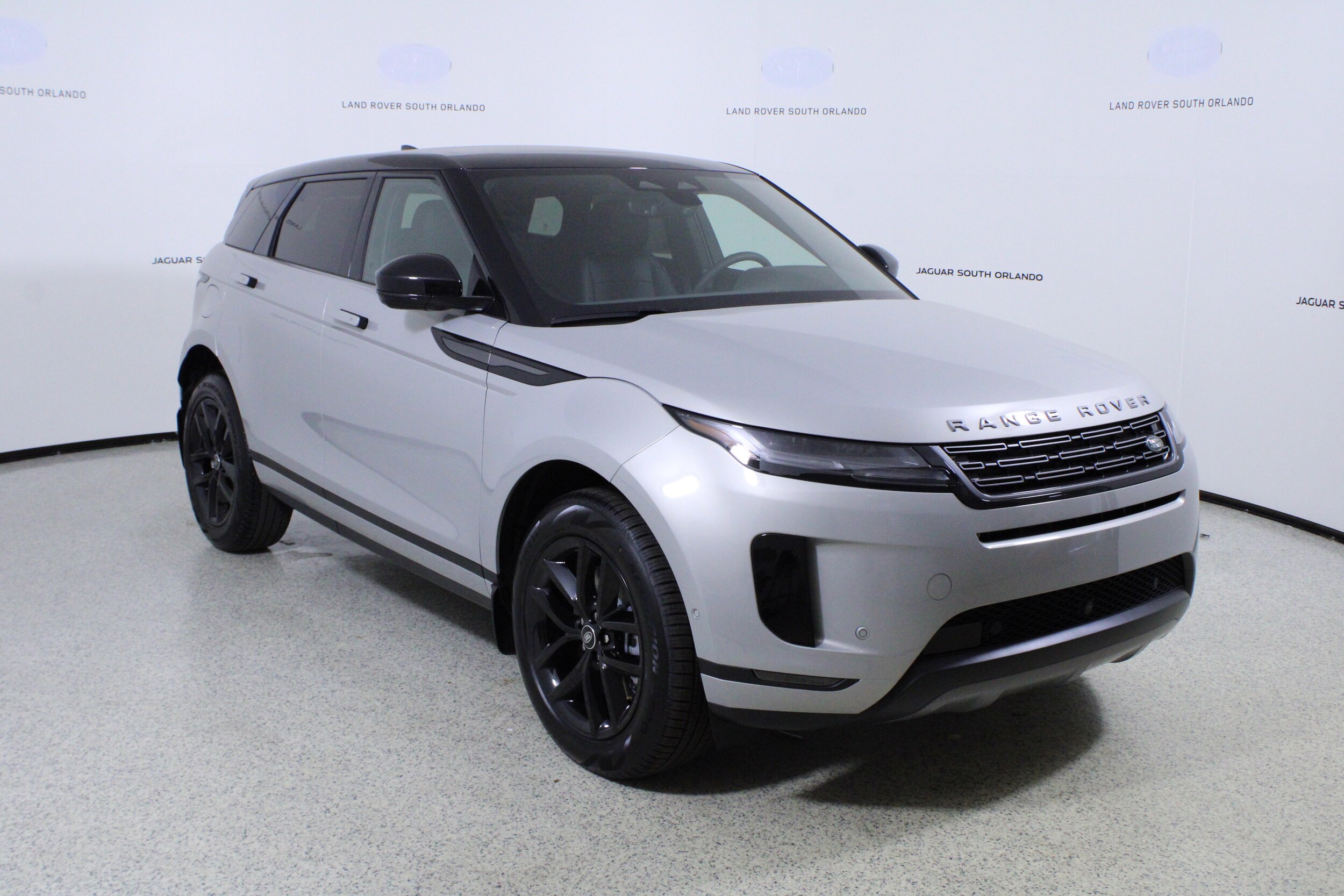 2026 Land Rover Range Rover Evoque S photo 3