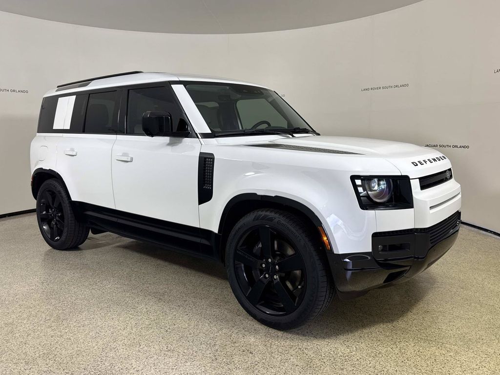 2026 Land Rover Defender X-Dynamic SE - Photo 13