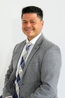Staff member Jimmy Cardenas from ID_02f3156a7e30