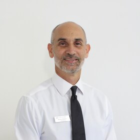 Staff member Abner Marrero from ID_eb769bb21451