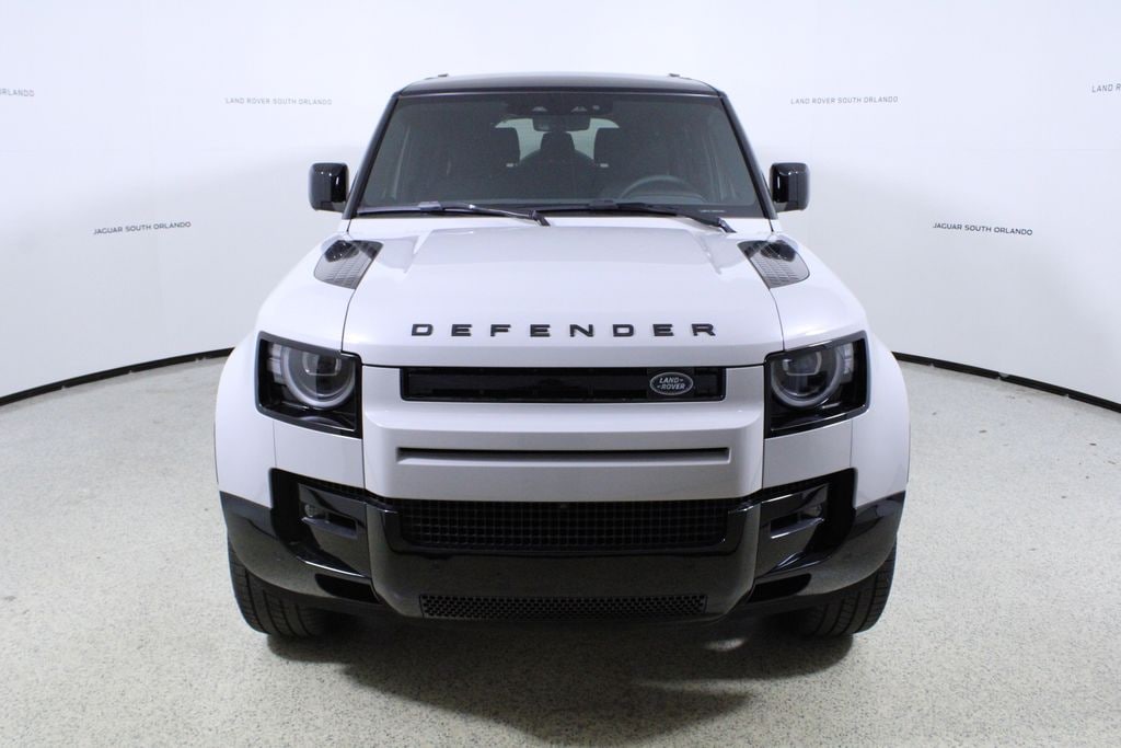 New 2026 Land Rover Defender 130 X-Dynamic SE SUV