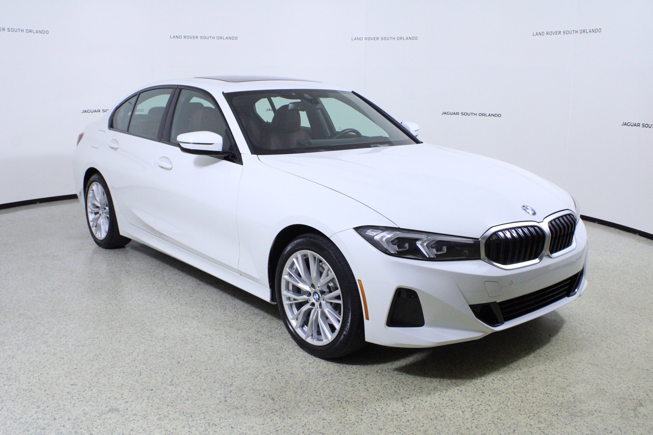 2023 Bmw 330i 3-Series photo 3