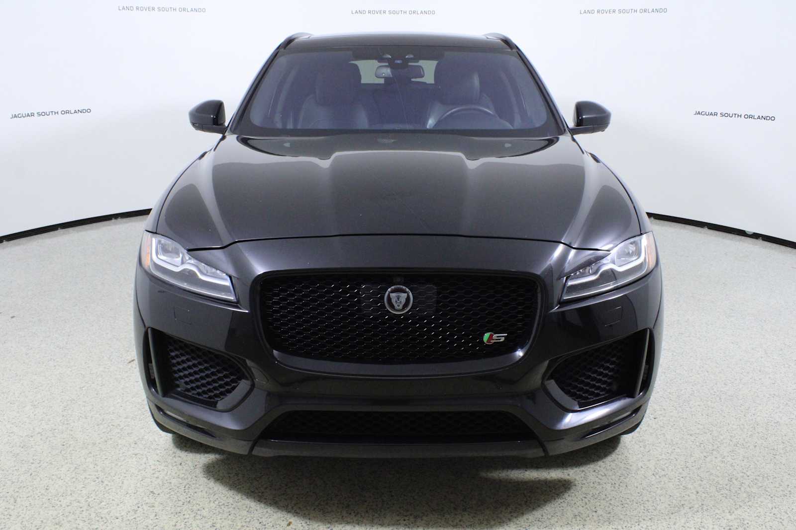 2018 Jaguar F-PACE S photo 2