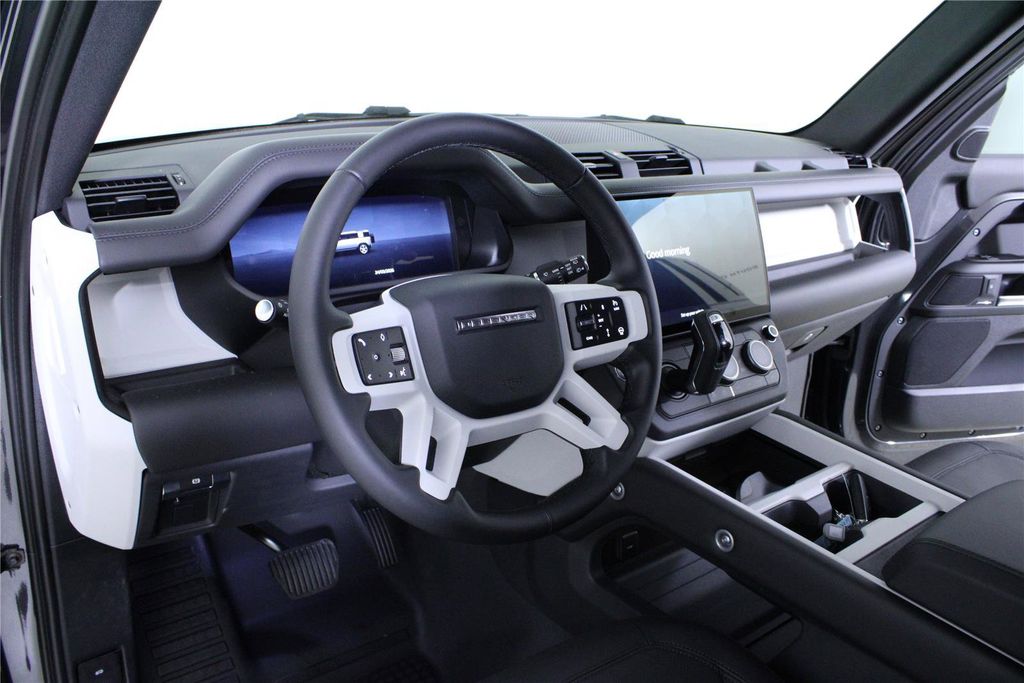 2026 Land Rover Defender S - Photo 16