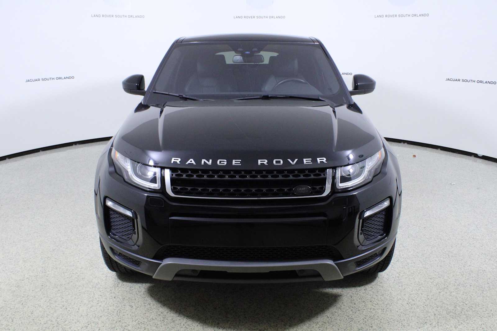 2018 Land Rover Range Rover Evoque SE photo 2