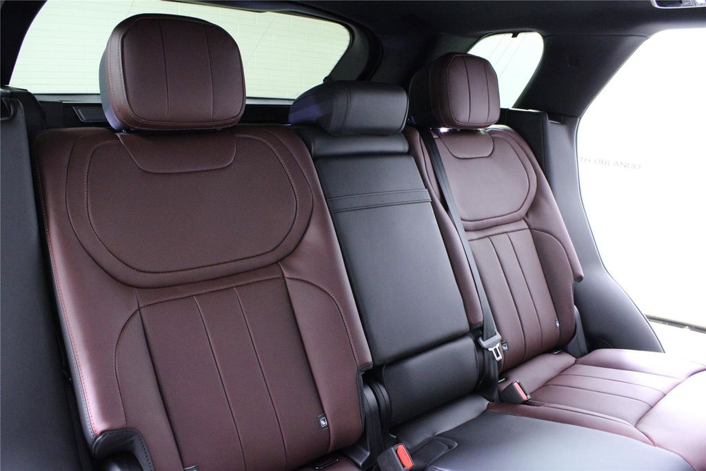 2025 Land Rover Range Rover Sport Dynamic SE - Photo 12