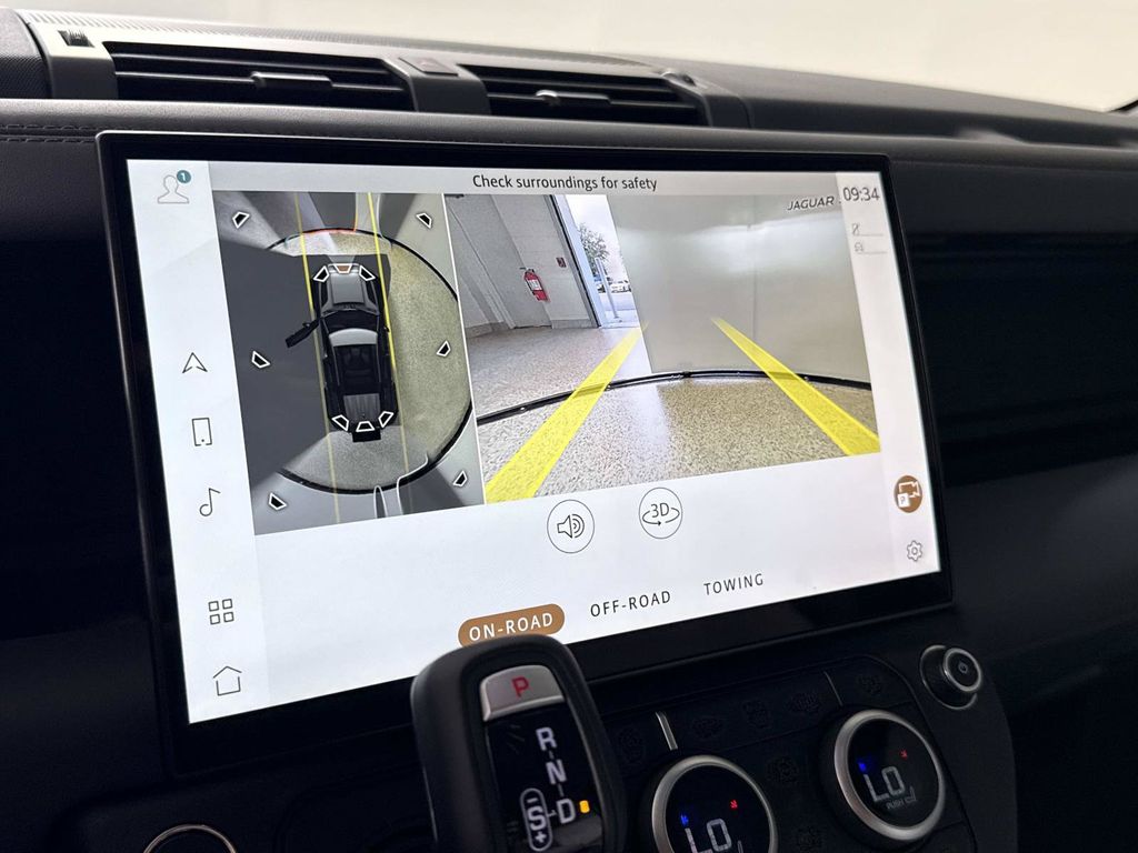 2026 Land Rover Defender X-Dynamic SE - Photo 33