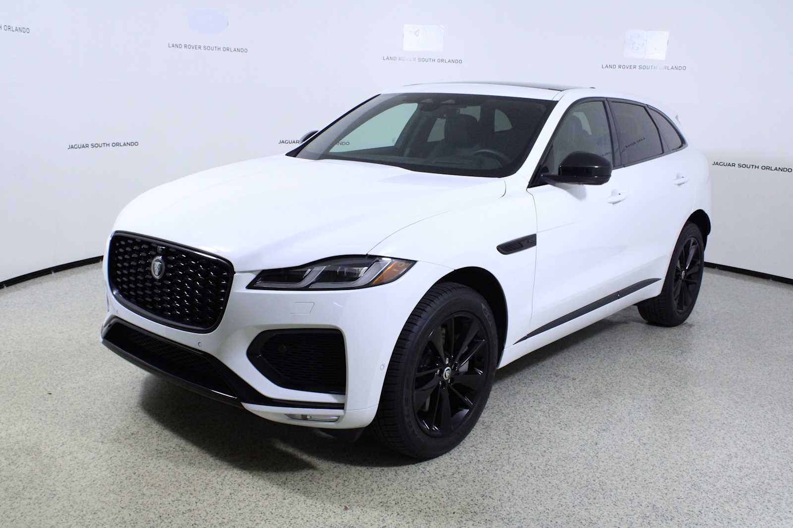 2026 Jaguar F-PACE R-Dynamic S P250 photo 4