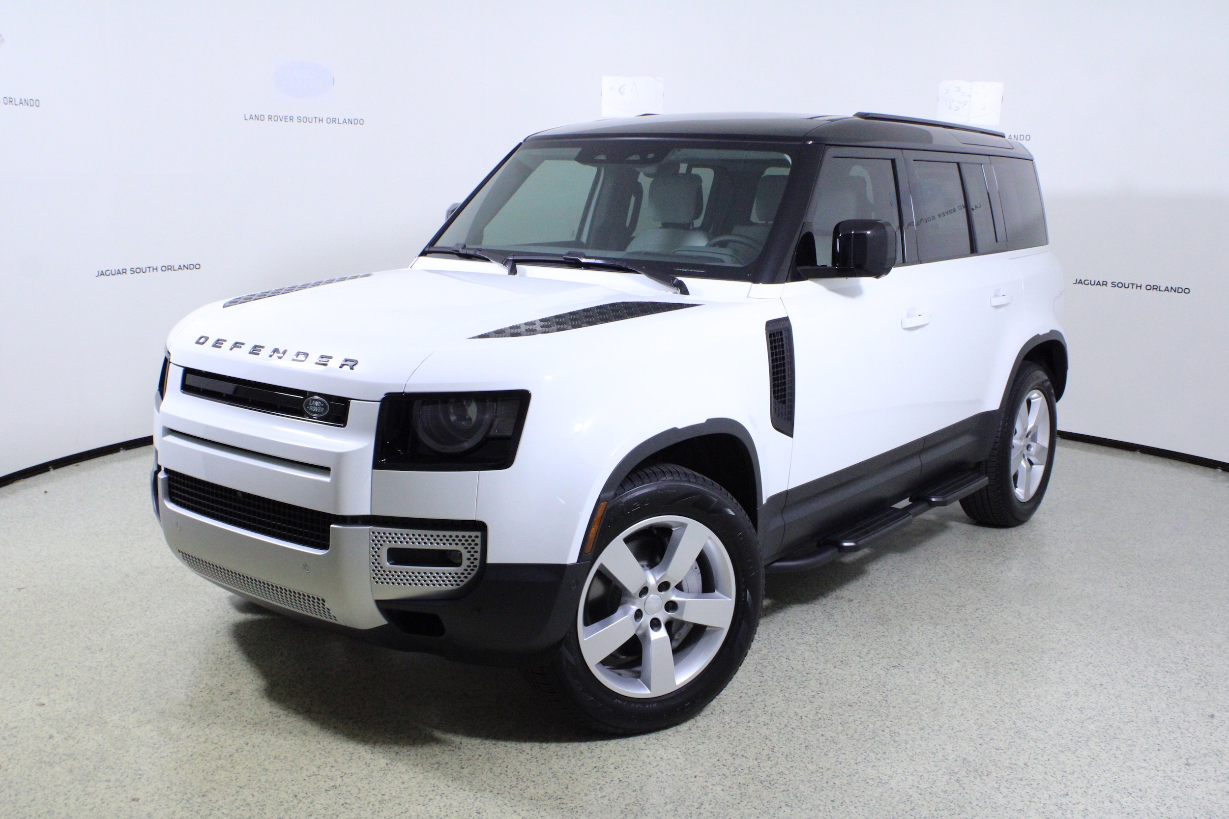 2025 Land Rover Defender S