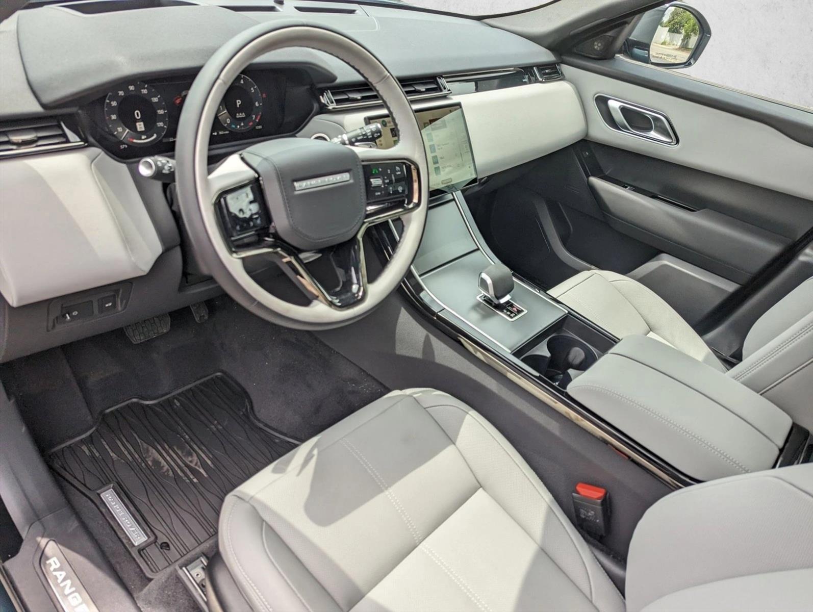 2026 Land Rover Range Rover Velar S photo 3