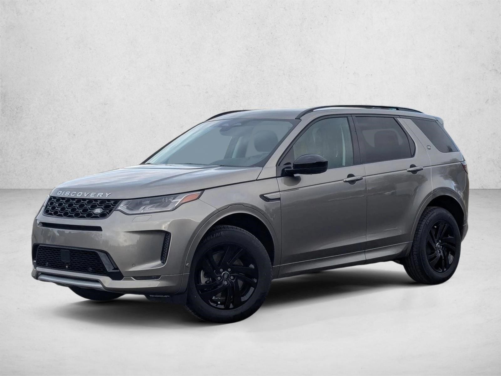 2025 Land Rover Discovery Sport S's photo